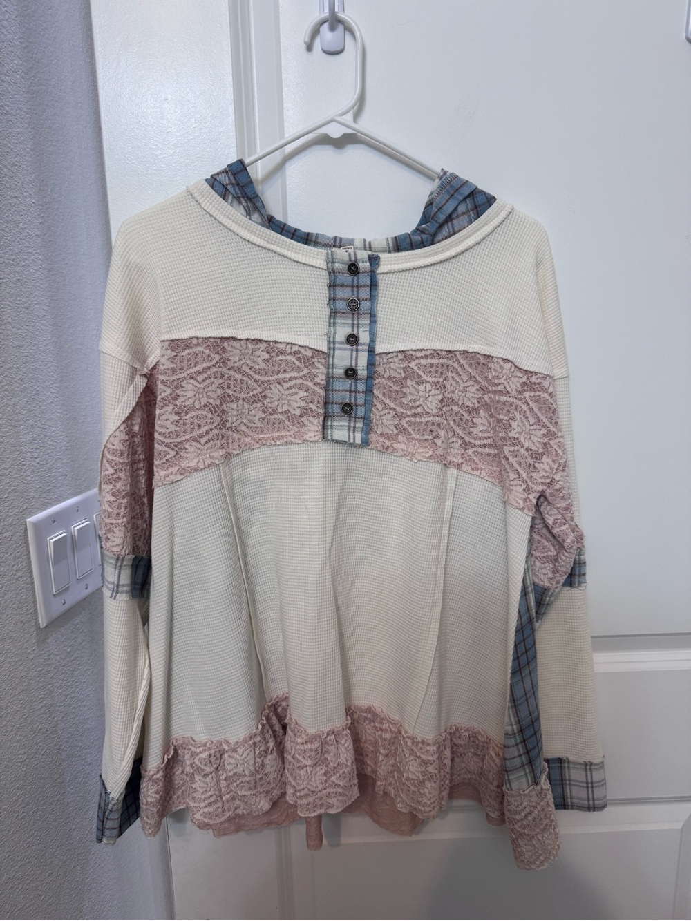 POL Cream Long Sleeve Top with Dusty Rose Lace & Blue Plaid Trim Hoodie